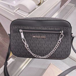 MK EAST WEST CHAIN CROSSBODY PVC BAG Black Logo